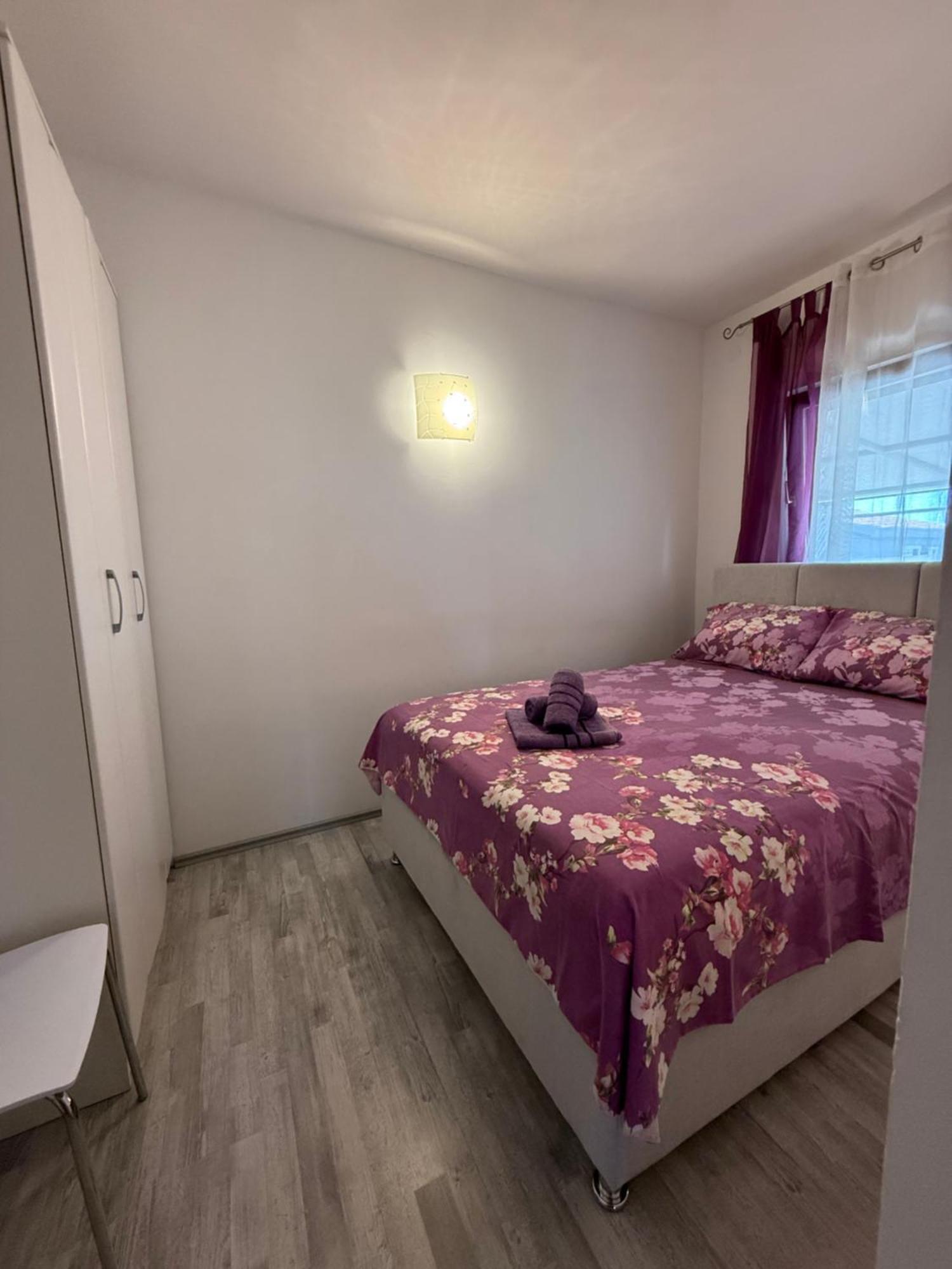 Tajana Apartment Sukosan