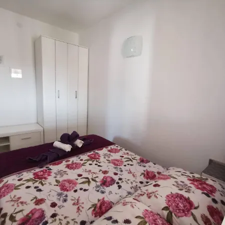Apartmani Tajana Sukošan Exteriör bild