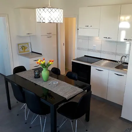 Apartmani Tajana Sukošan Exteriör bild