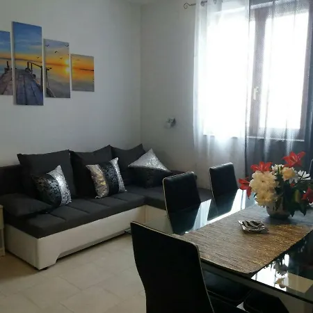 Apartmani Tajana Sukošan Exteriör bild