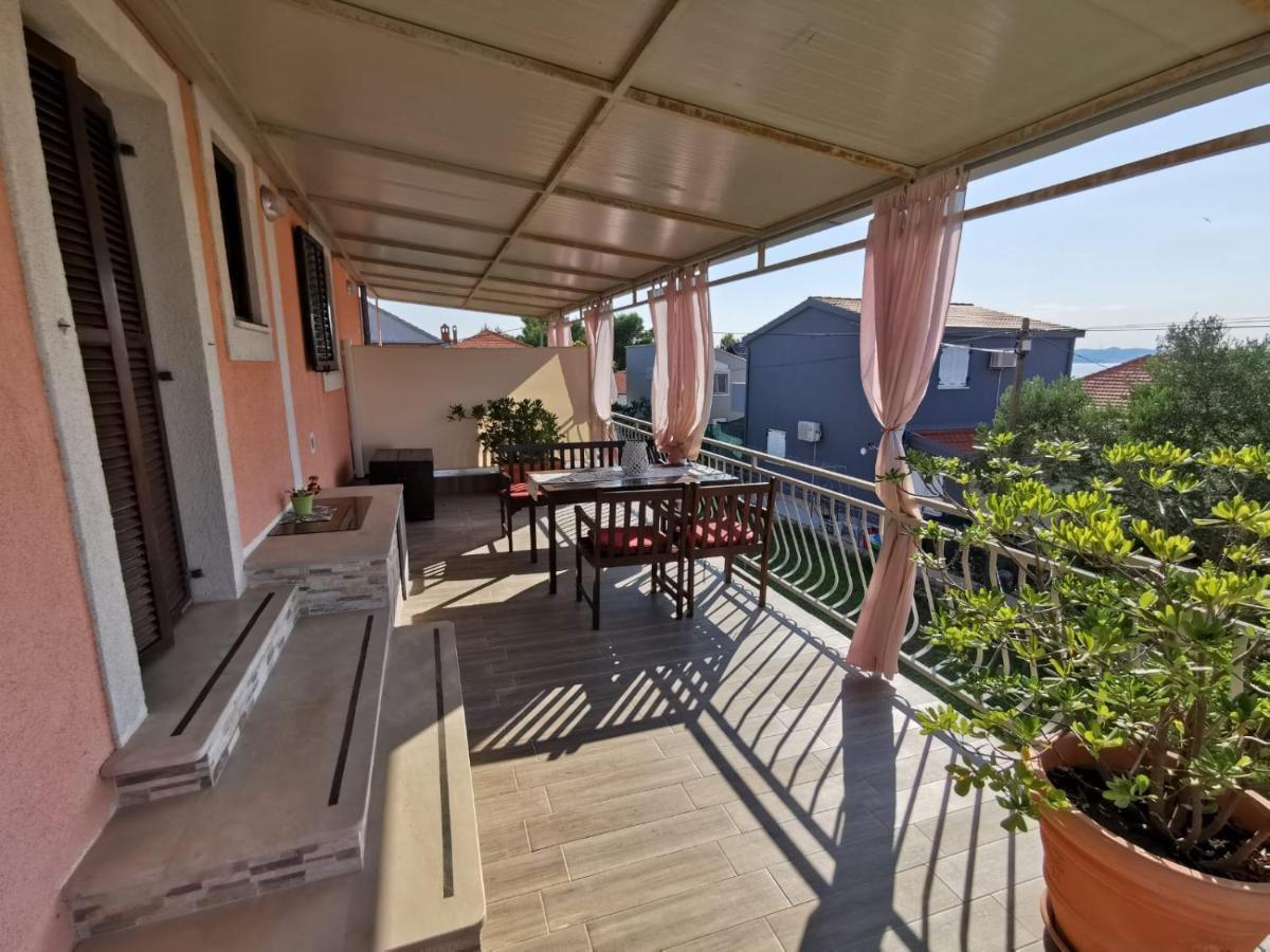 Tajana Apartment Sukosan