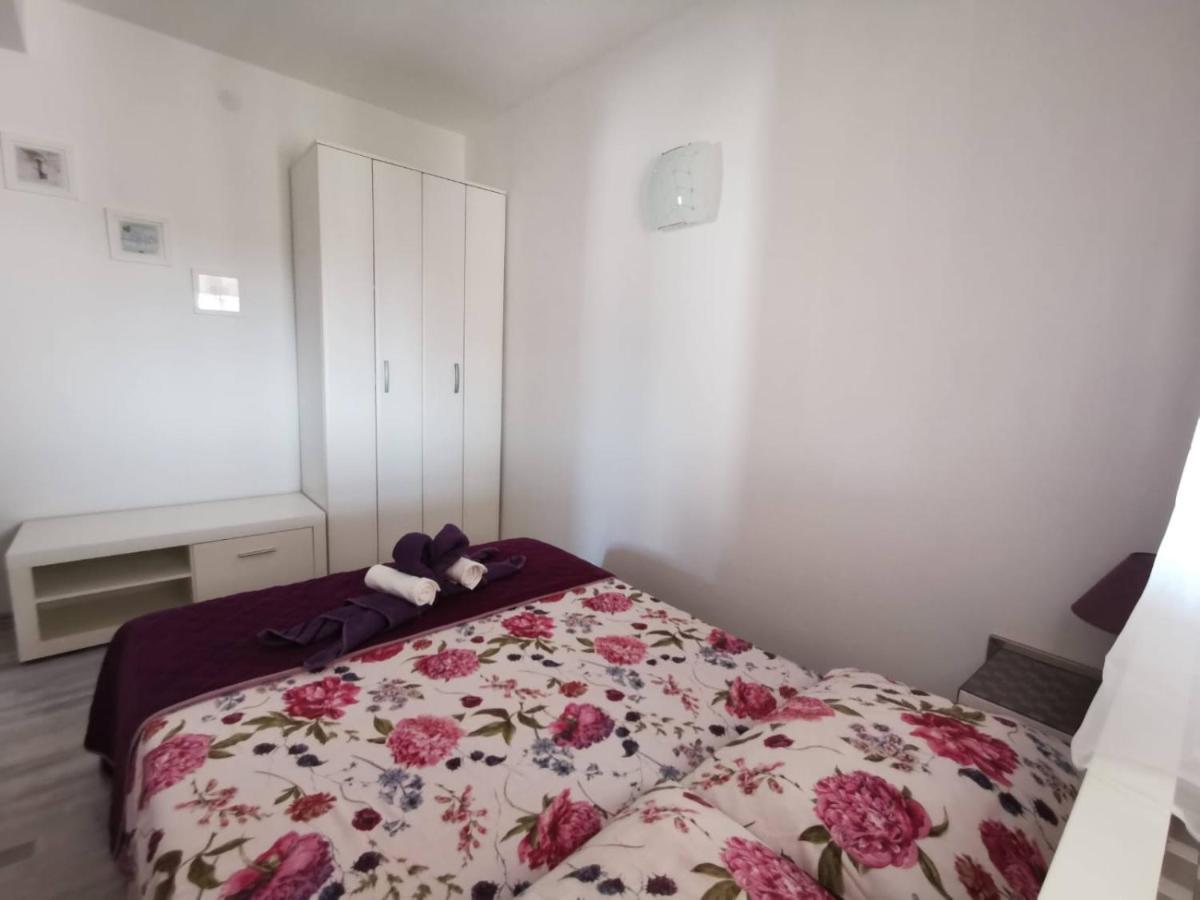 Tajana Apartment *